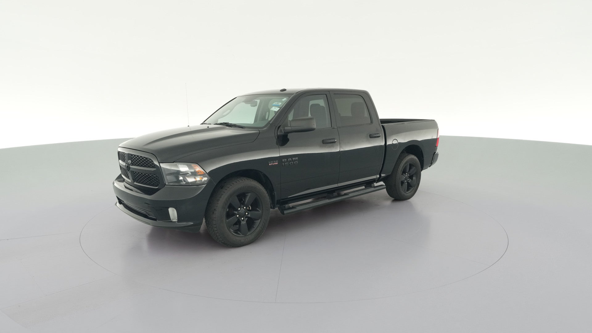 2016 Ram 1500 Crew Cab vehicle photo