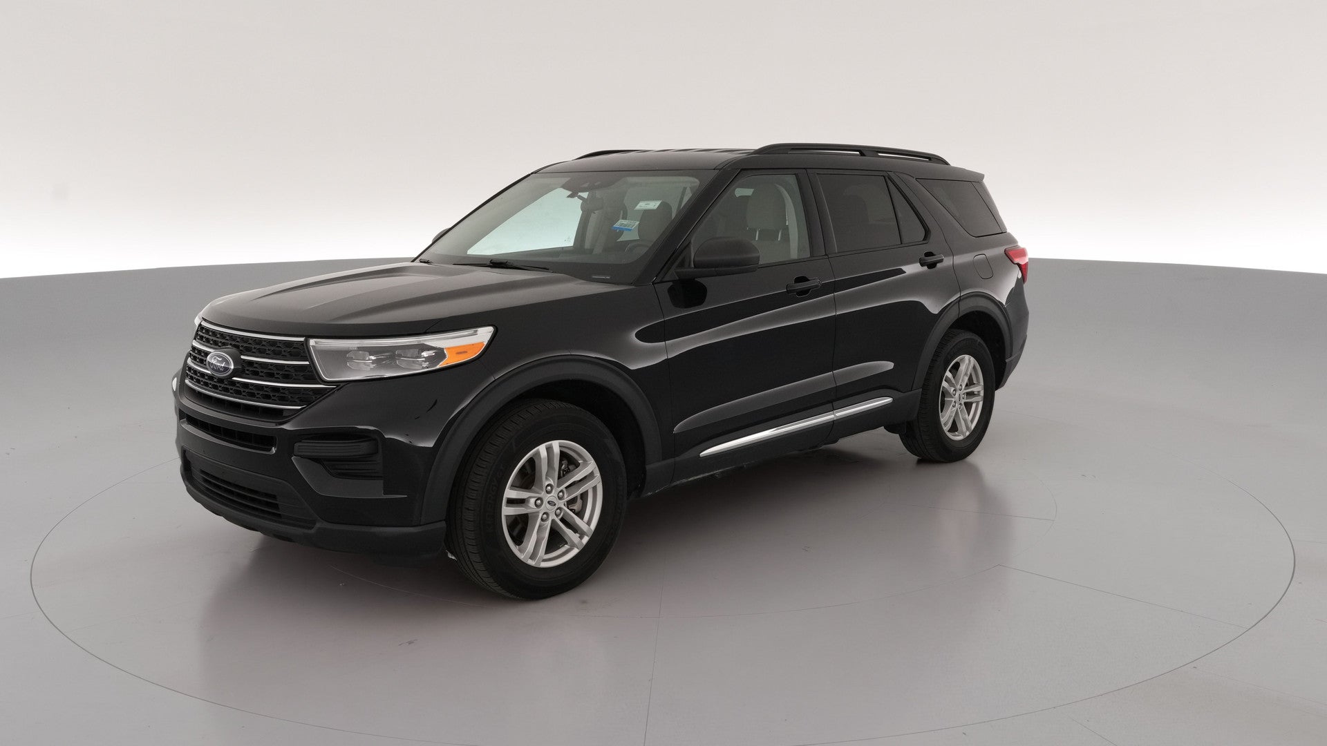 2023 Ford Explorer vehicle photo