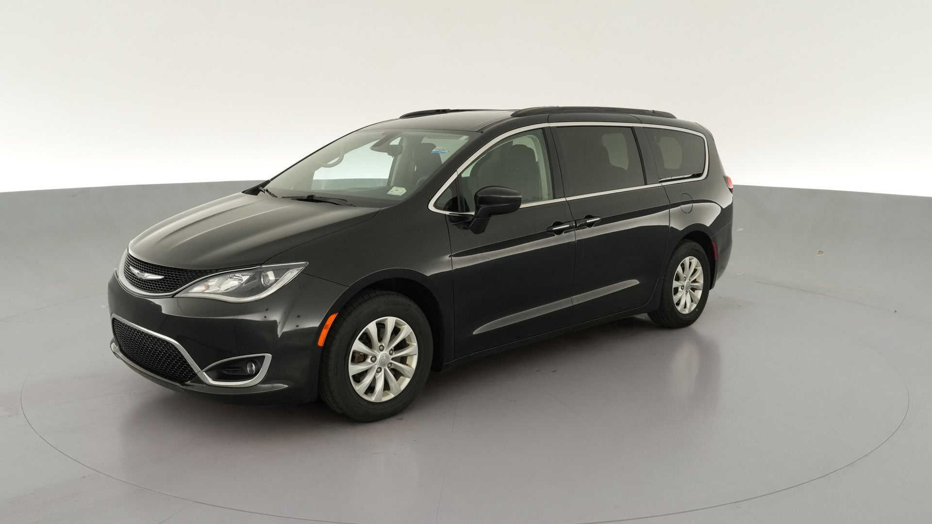 2018 Chrysler Pacifica vehicle photo