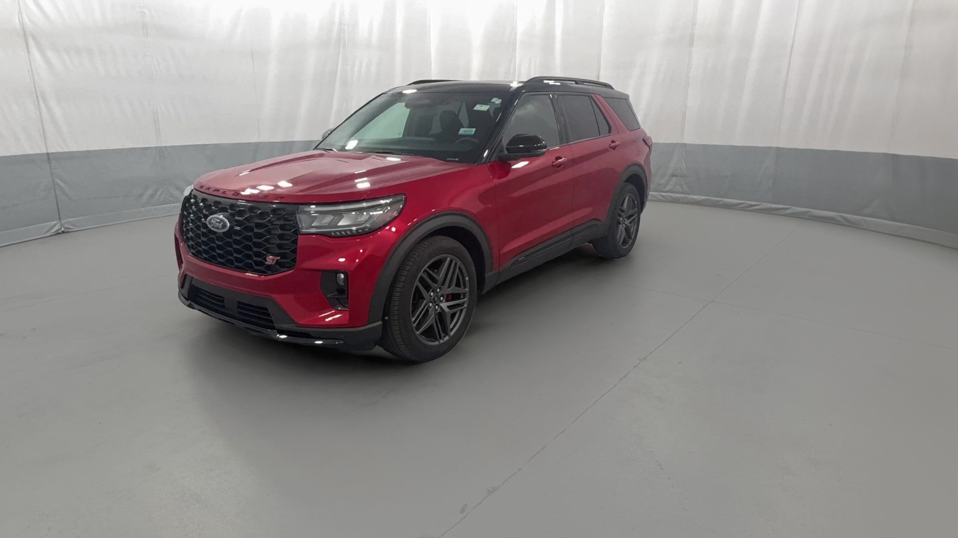 2025 Ford Explorer vehicle photo