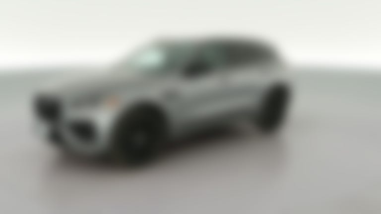 2024 Jaguar F-PACE vehicle photo