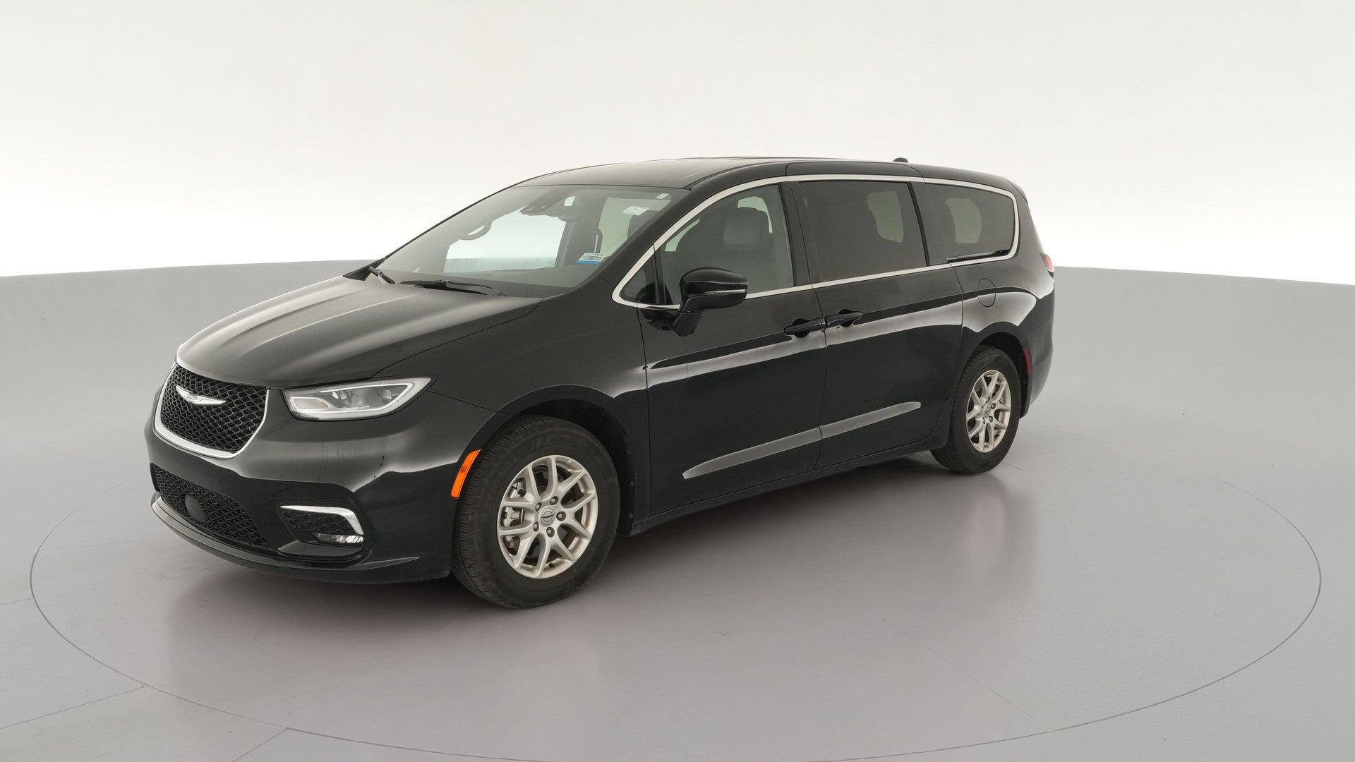 2025 Chrysler Pacifica vehicle photo