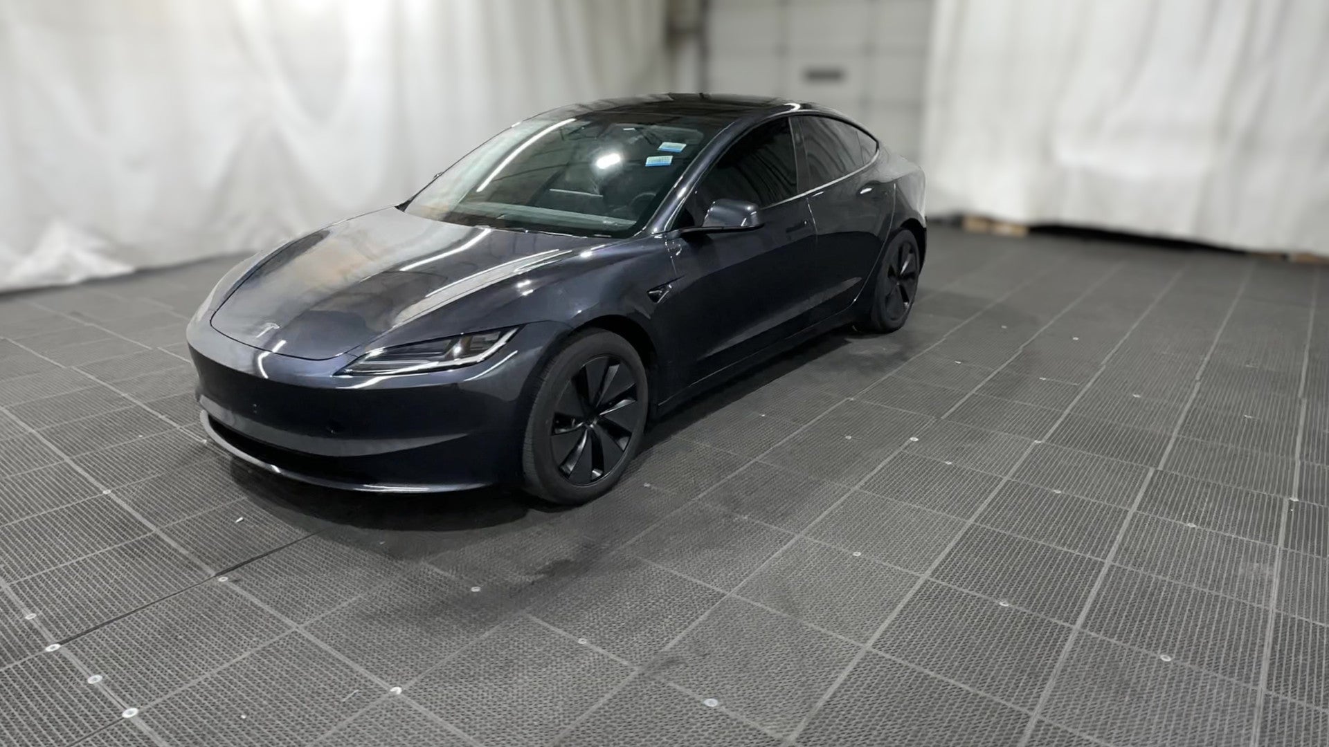 2024 Tesla Model 3 vehicle photo