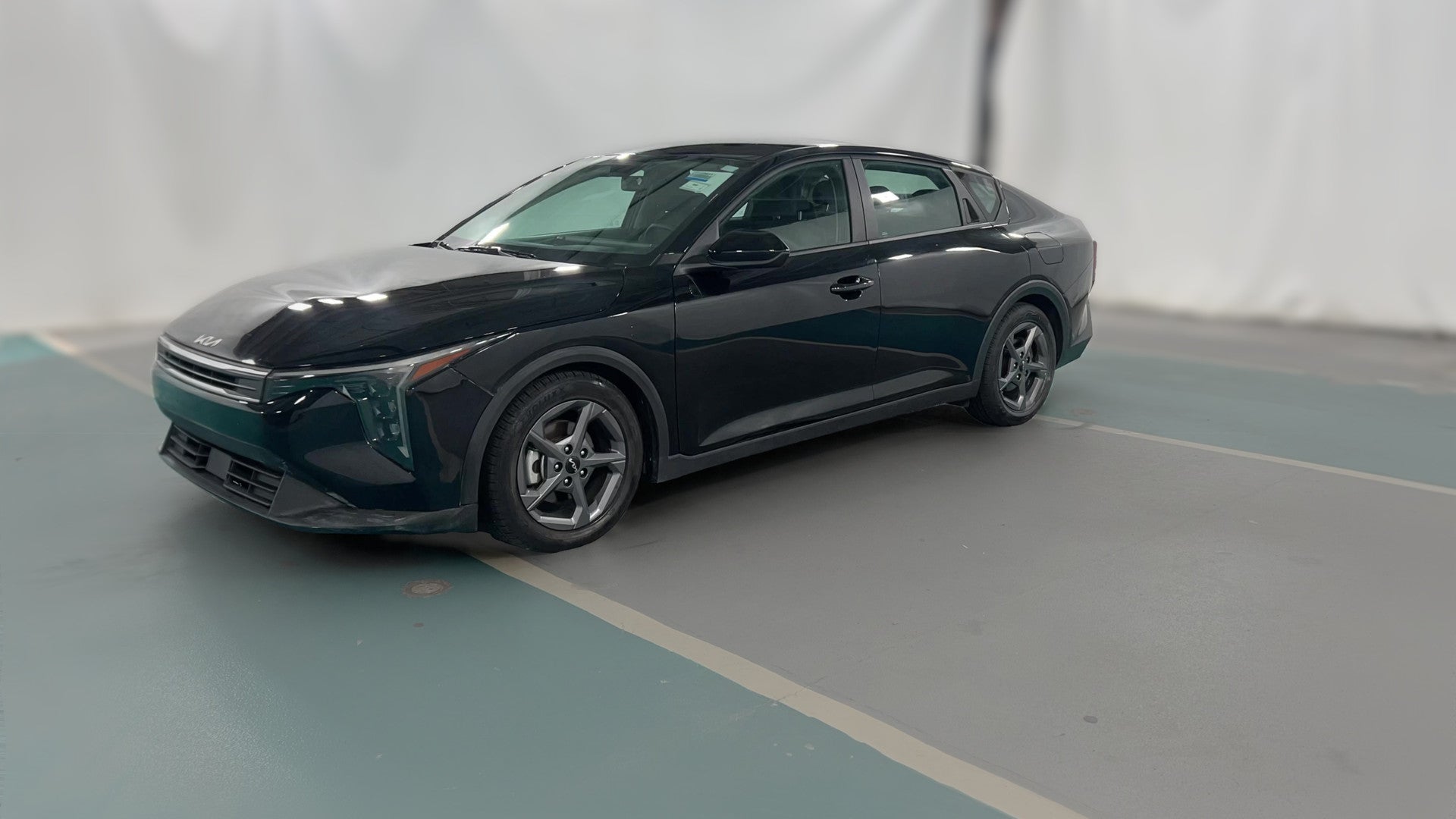 2025 Kia K4 vehicle photo