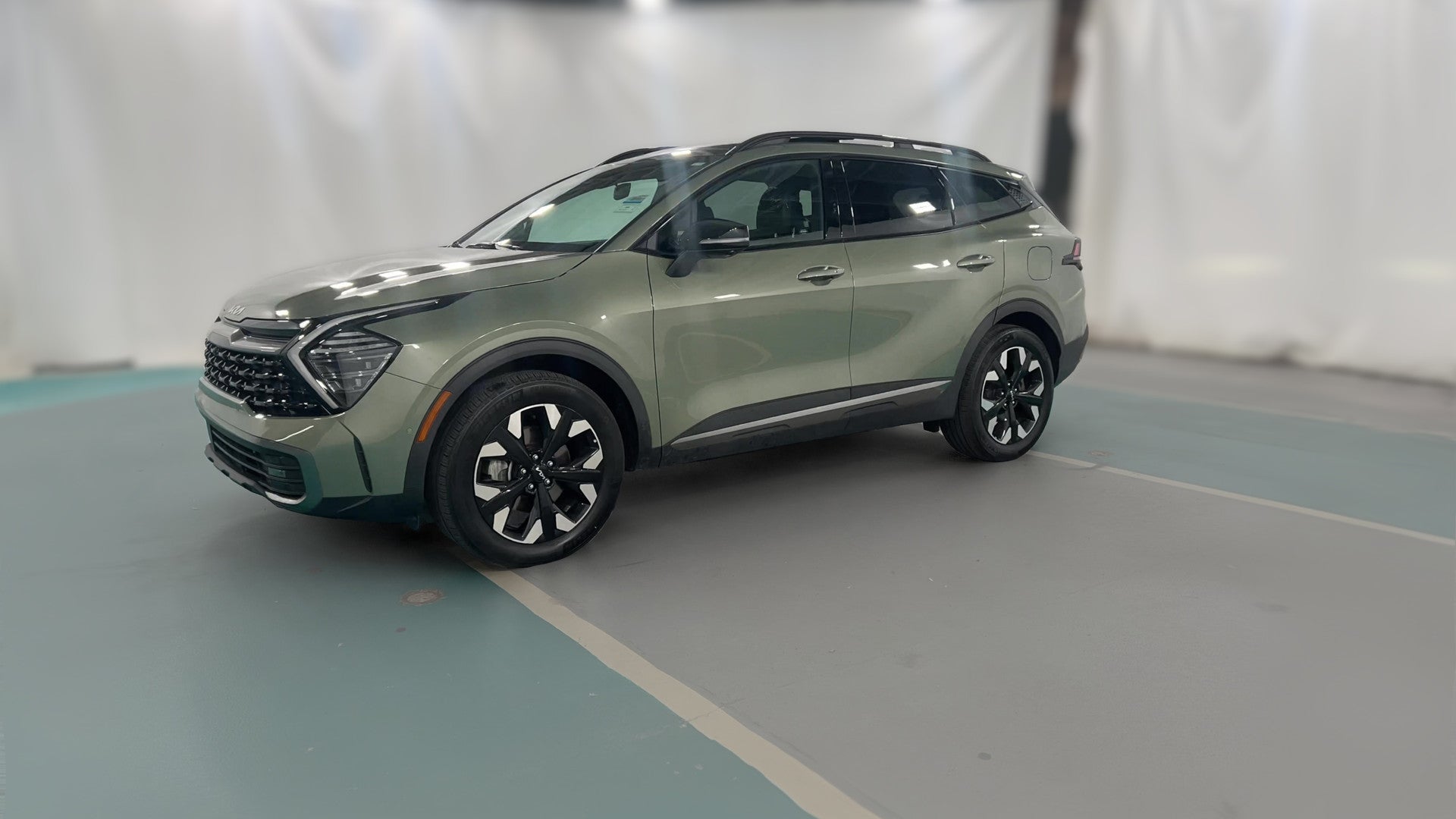 2023 Kia Sportage Plug-in Hybrid vehicle photo