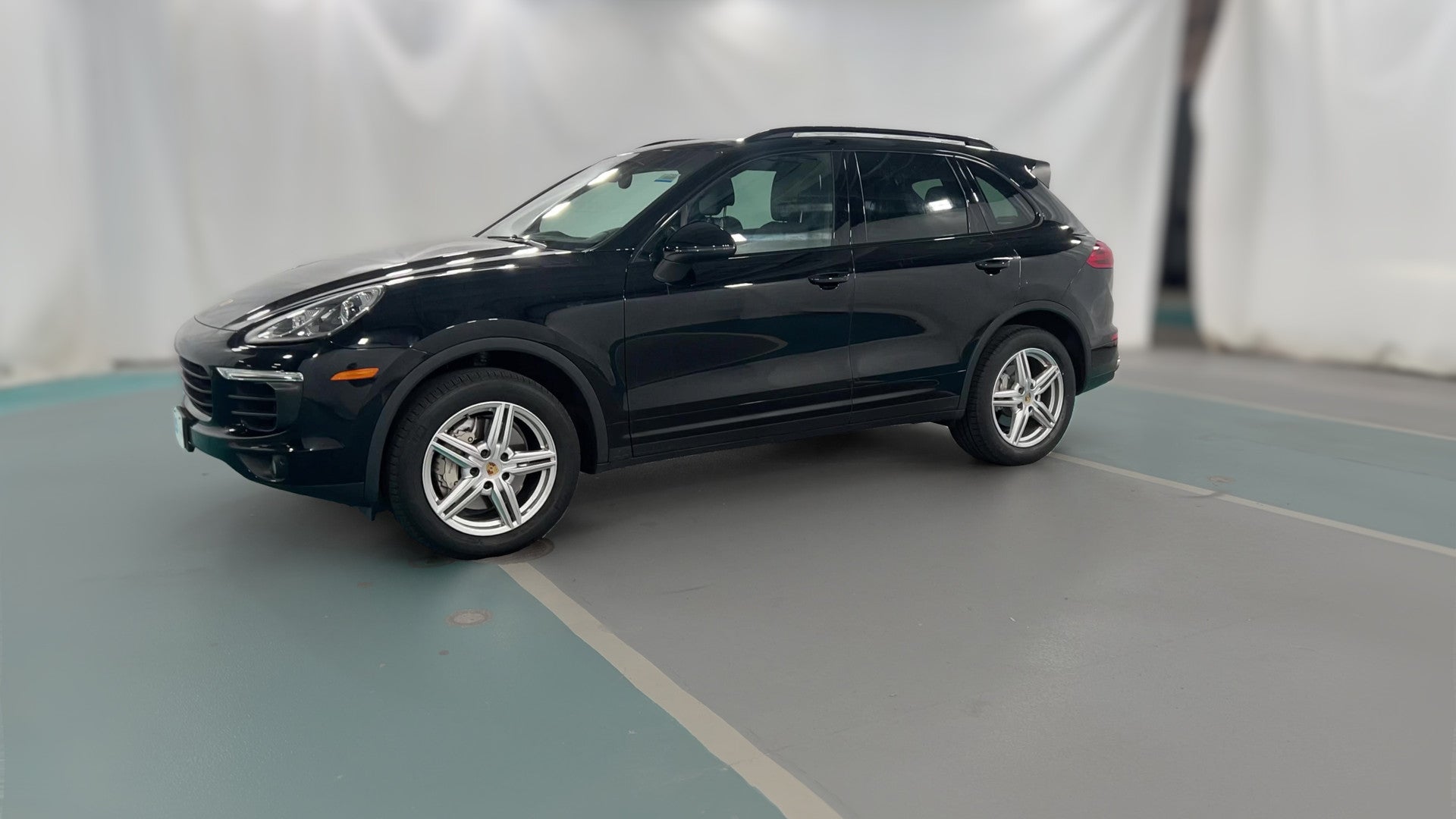 2017 Porsche Cayenne vehicle photo