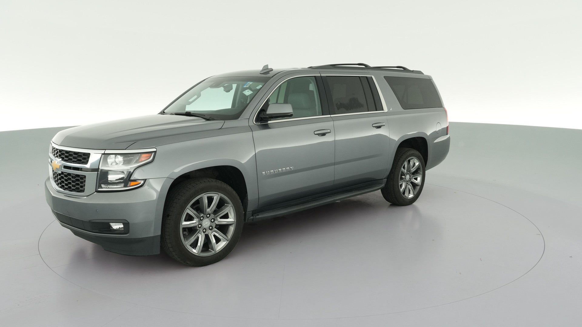 2019 Chevrolet Suburban vehicle photo