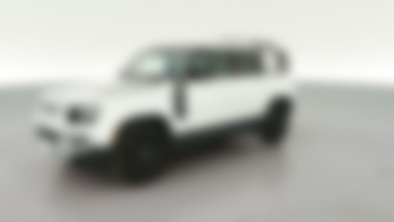 2022 Land Rover Defender 110 vehicle photo