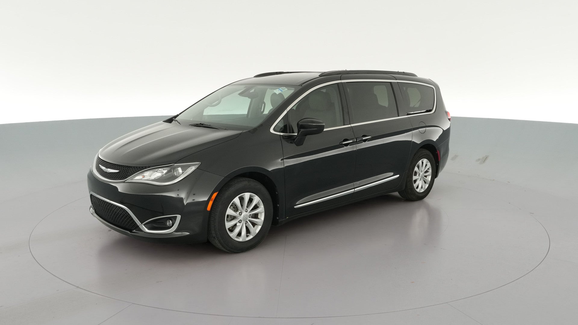 2017 Chrysler Pacifica vehicle photo