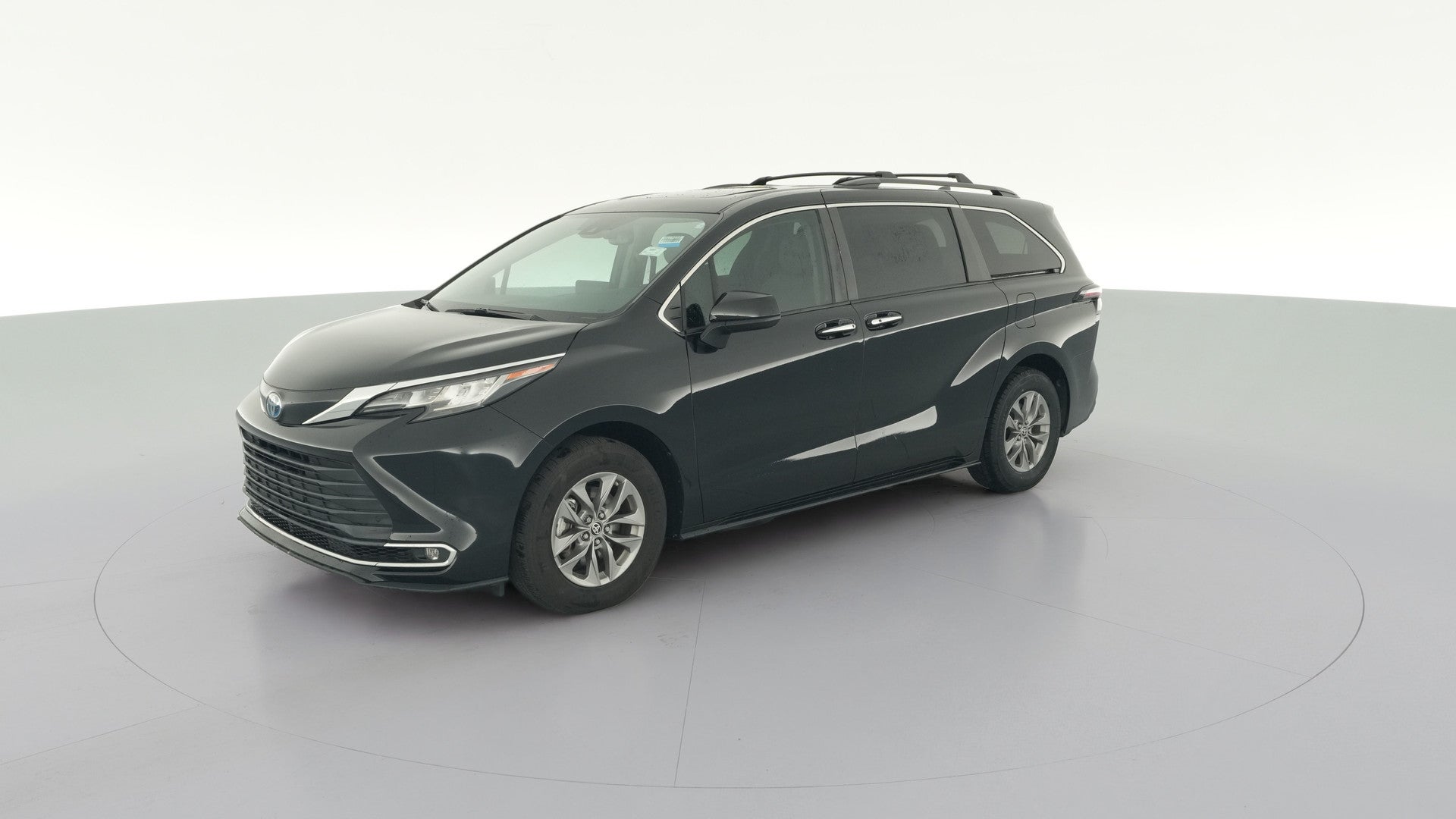 2023 Toyota Sienna vehicle photo