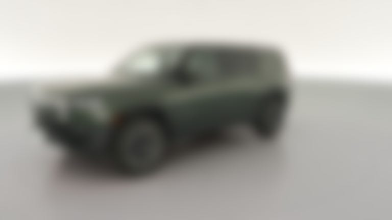 2025 Rivian R1S vehicle photo