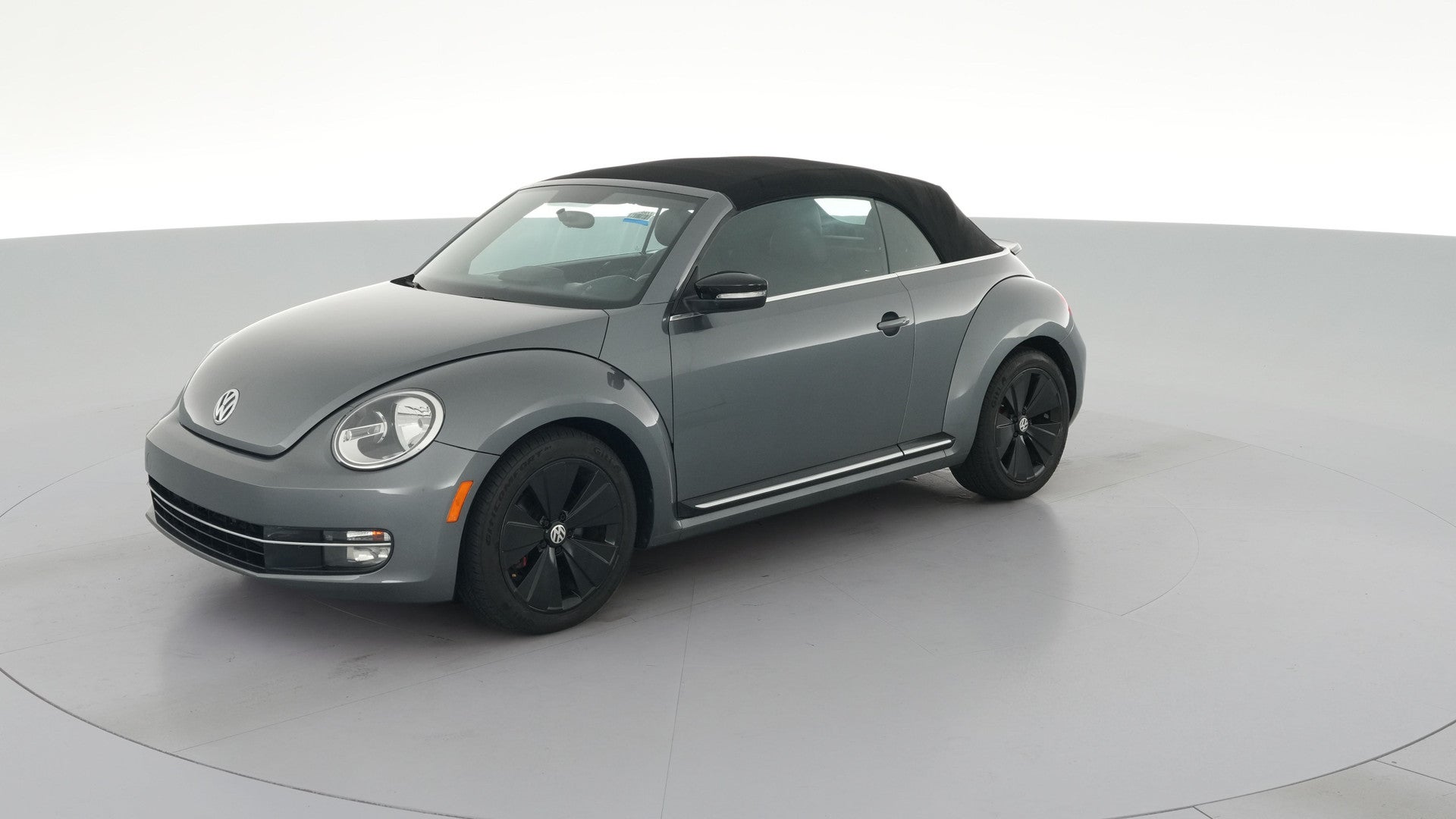 2013 Volkswagen Beetle vehicle photo