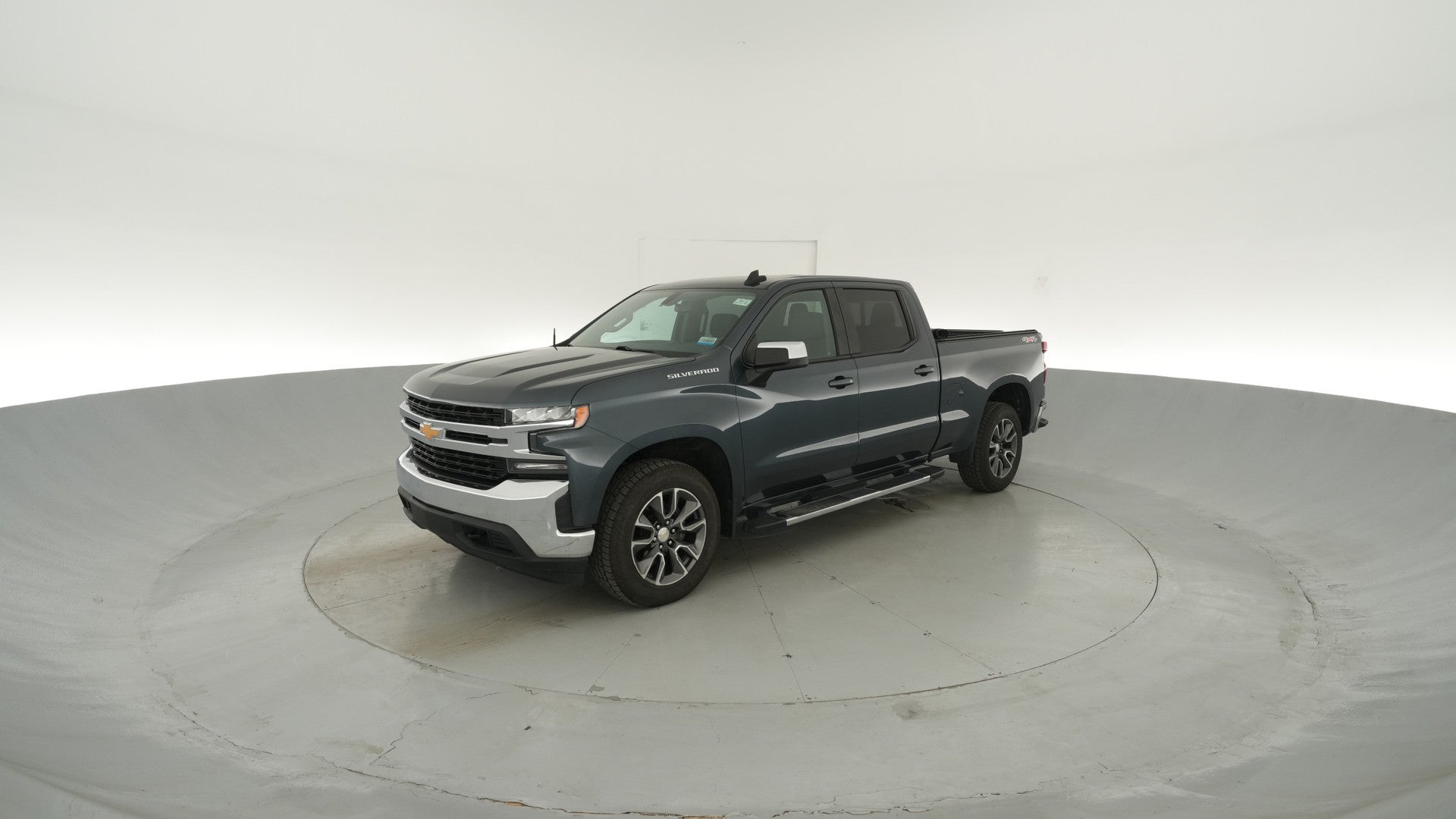 2021 Chevrolet Silverado 1500 Crew Cab vehicle photo