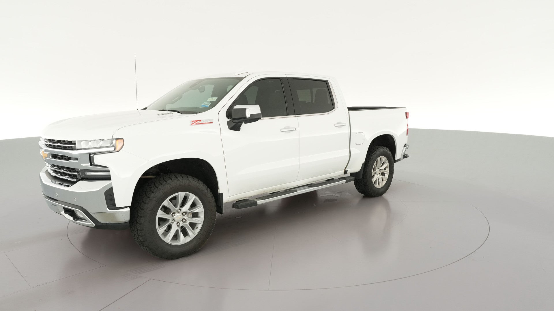 2022 Chevrolet Silverado 1500 Limited Crew Cab vehicle photo