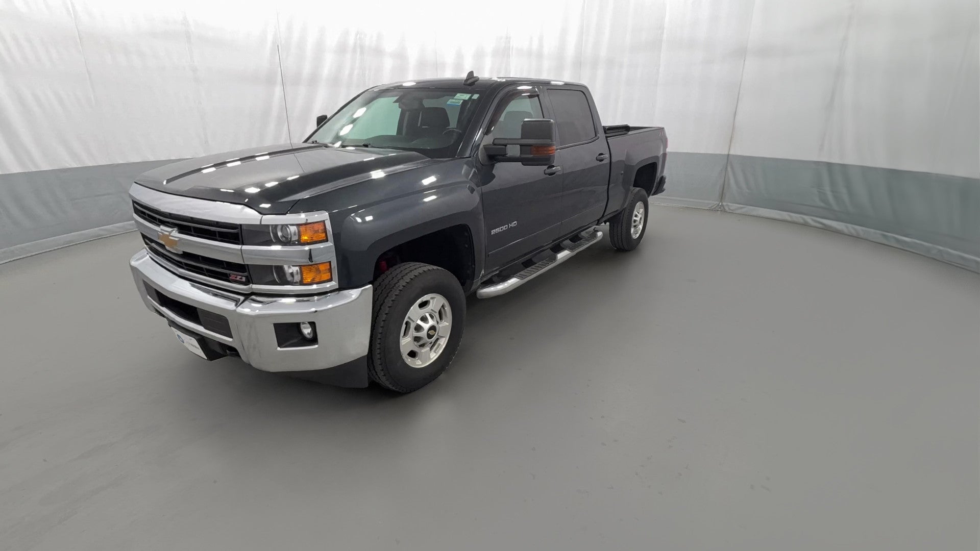 2018 Chevrolet Silverado 2500 HD Crew Cab vehicle photo