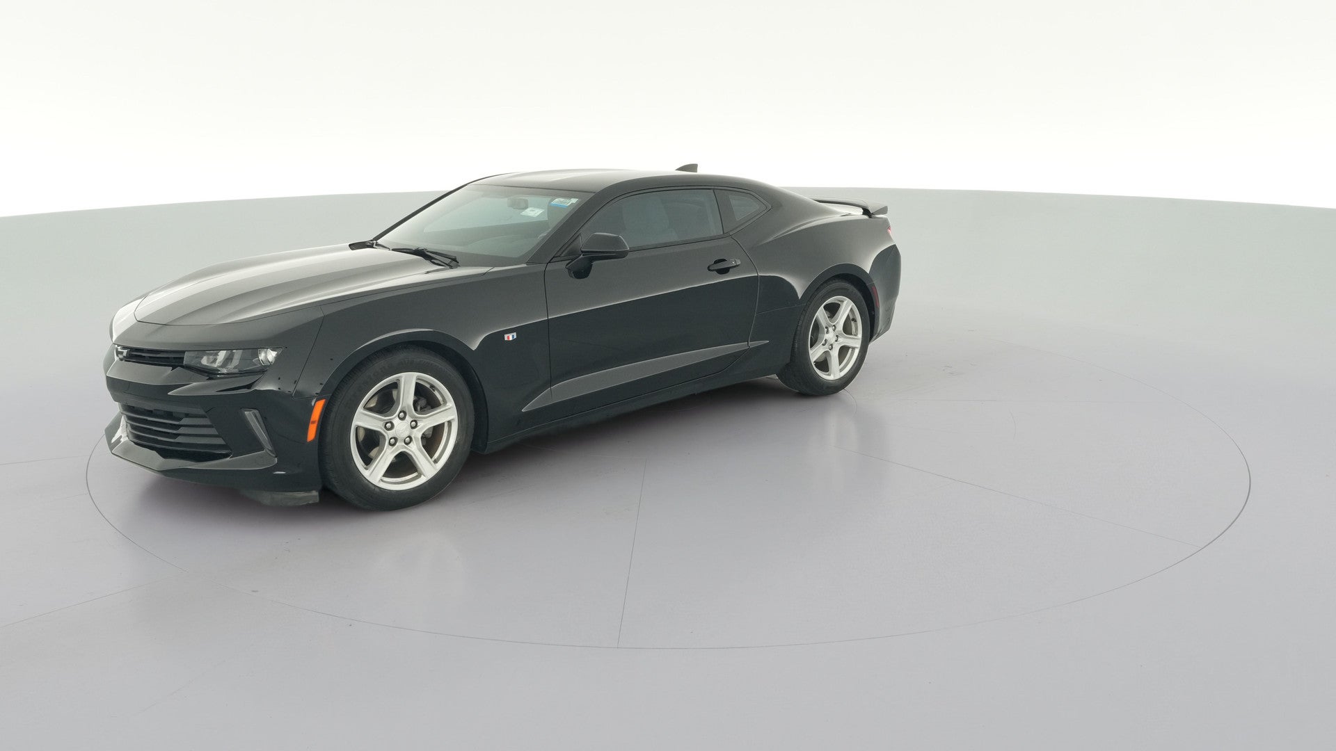 2018 Chevrolet Camaro vehicle photo