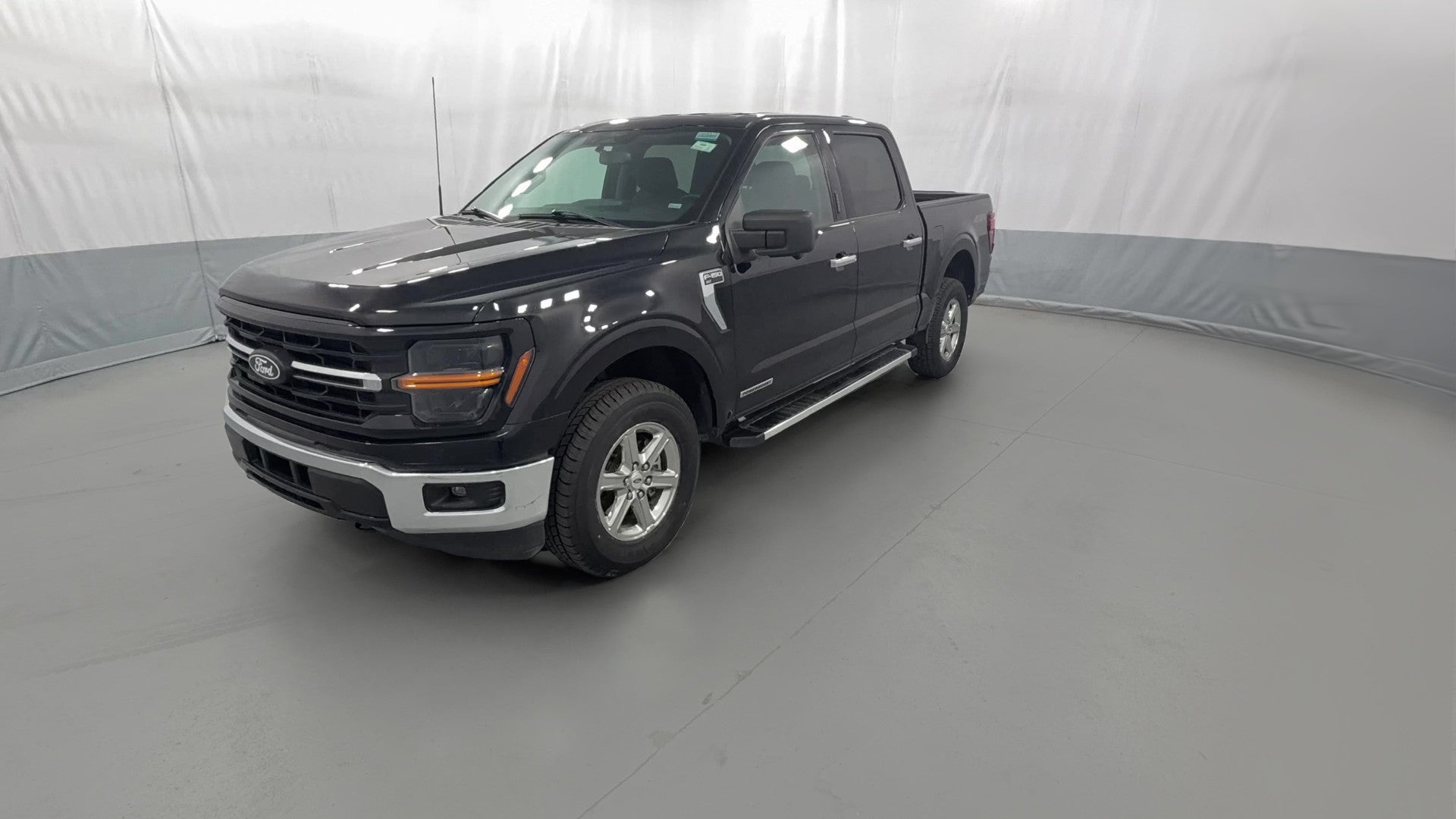 2024 Ford F150 SuperCrew Cab vehicle photo