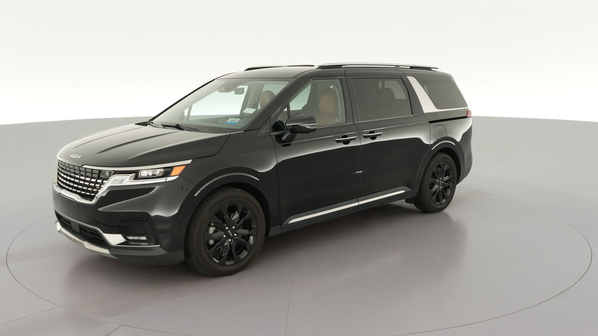 2024 Kia Carnival vehicle photo