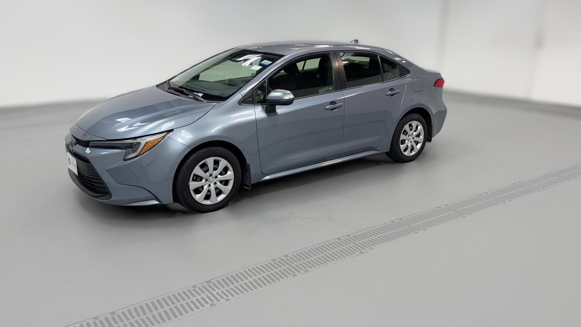 2025 Toyota Corolla Hybrid vehicle photo