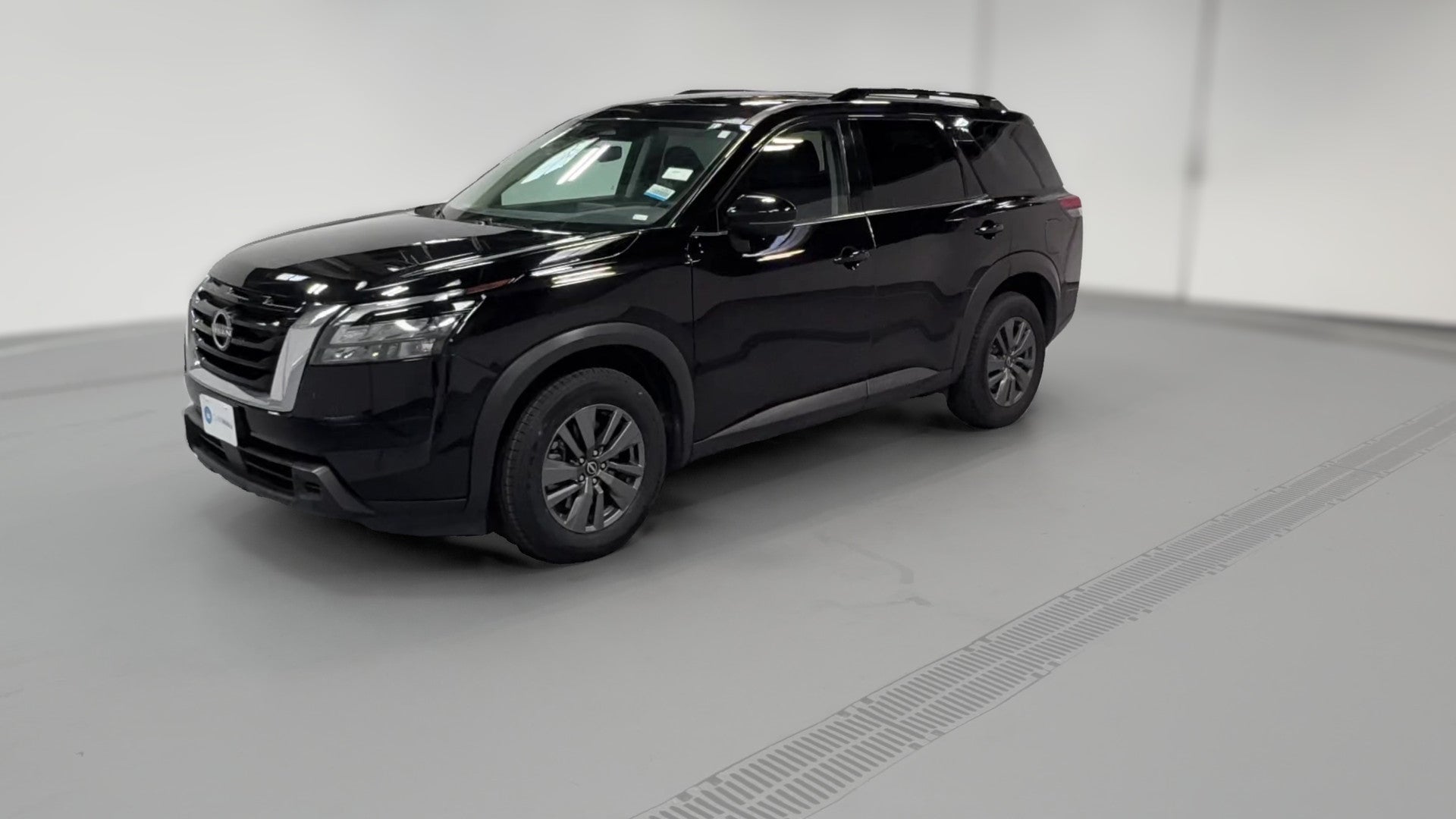 2025 Nissan Pathfinder vehicle photo