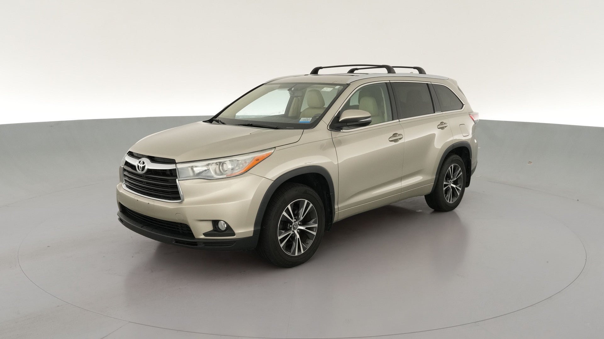 2016 Toyota Highlander vehicle photo