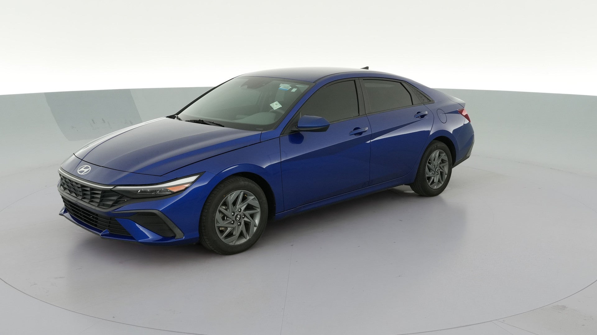 2024 Hyundai Elantra vehicle photo