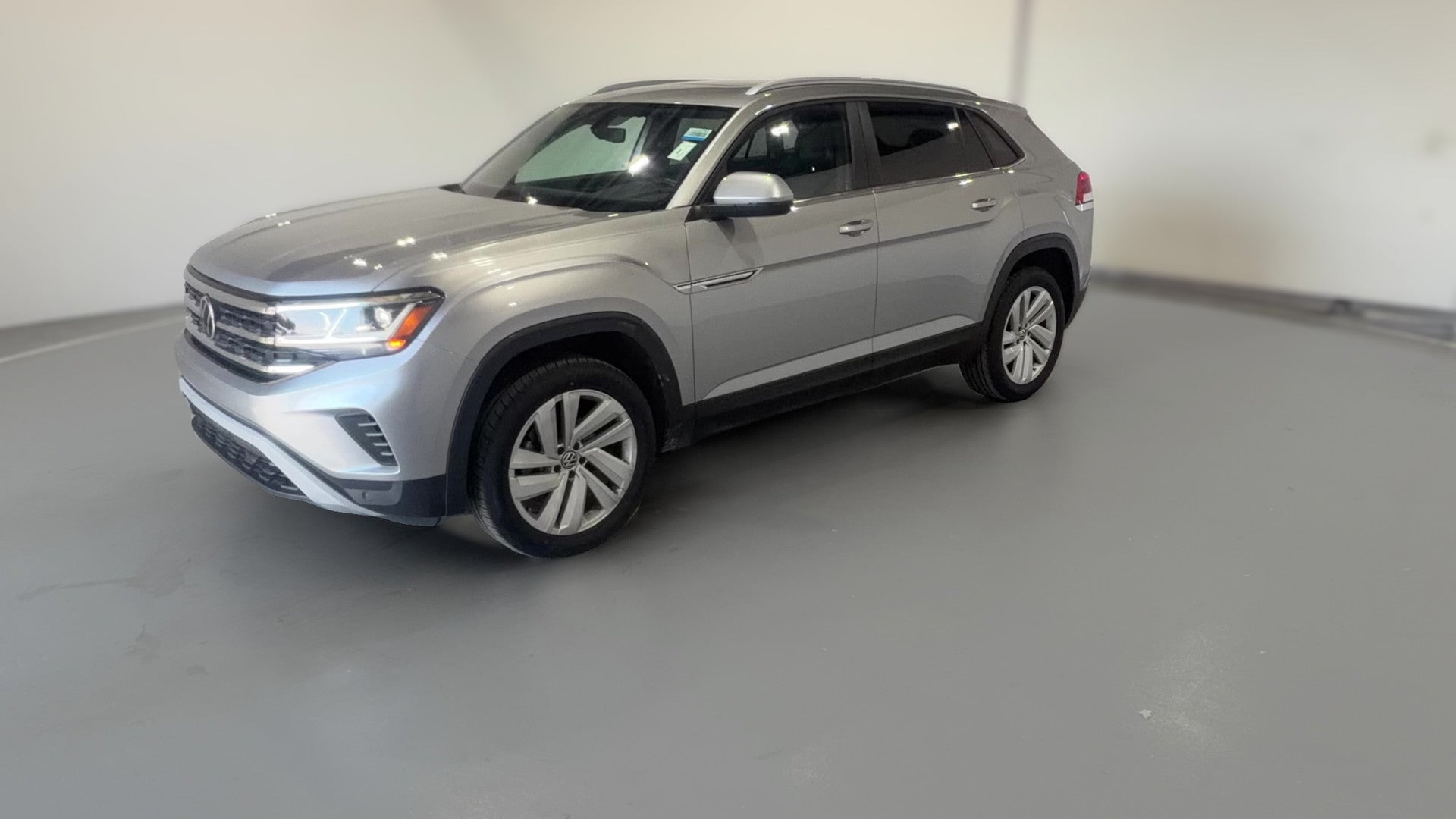 2022 Volkswagen Atlas Cross Sport vehicle photo