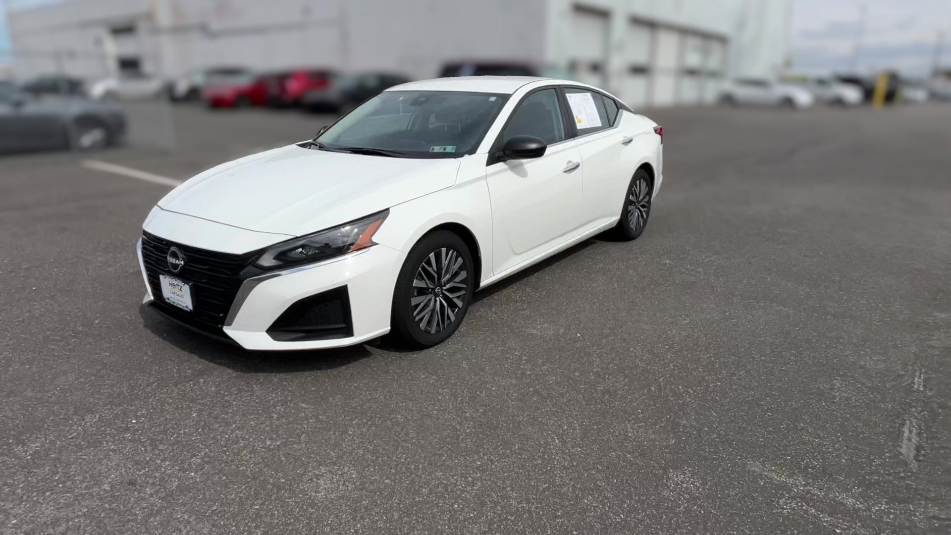 2025 Nissan Altima vehicle photo