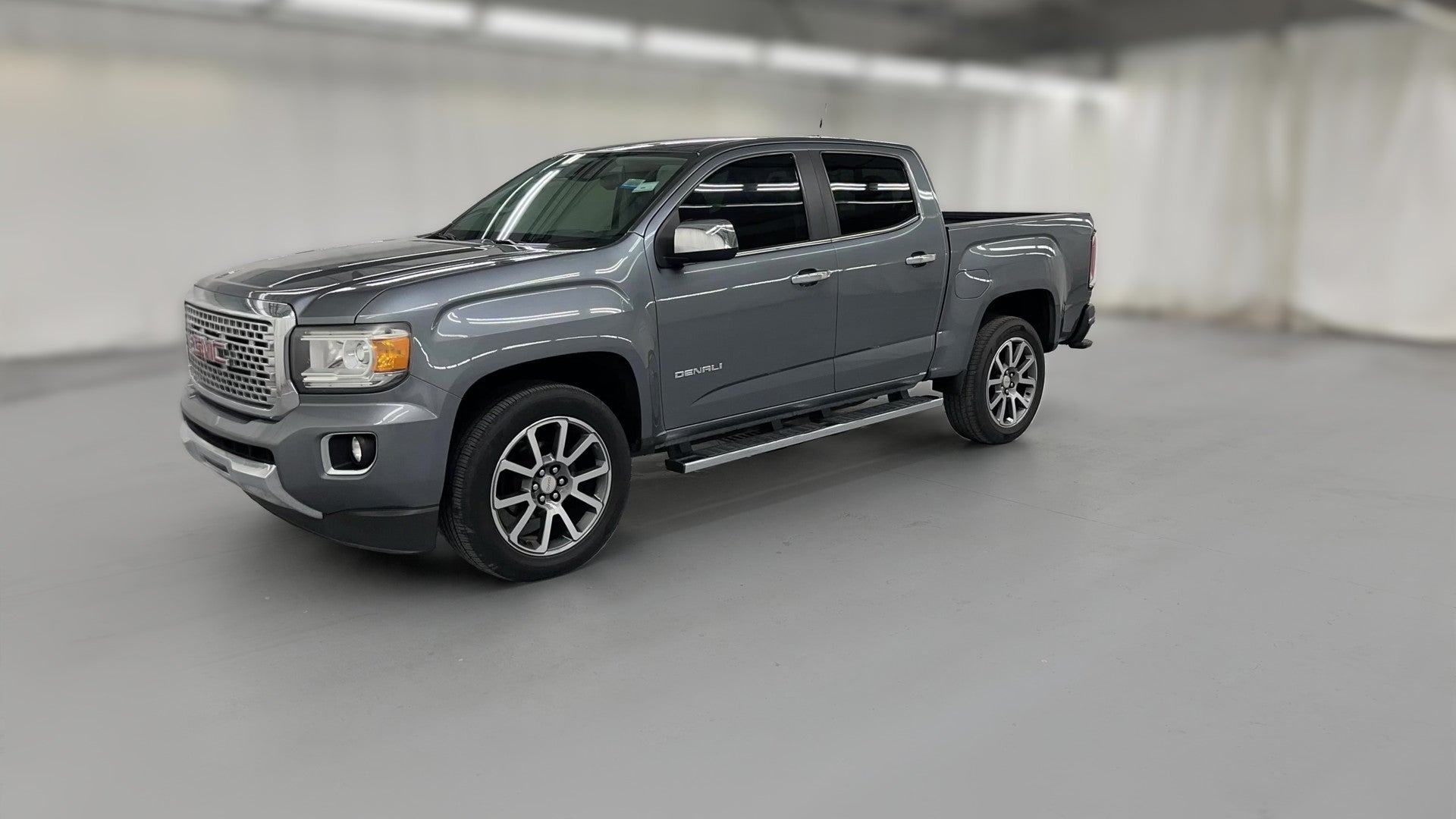 2020 GMC Canyon Crew Cab vehicle photo