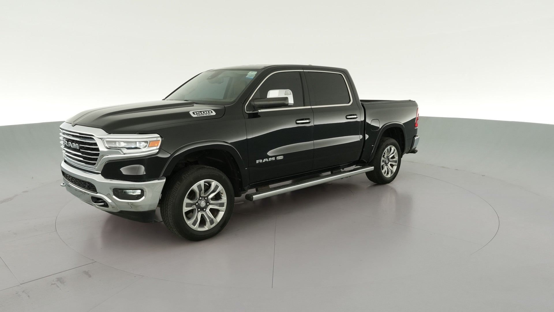 2019 Ram 1500 Crew Cab vehicle photo