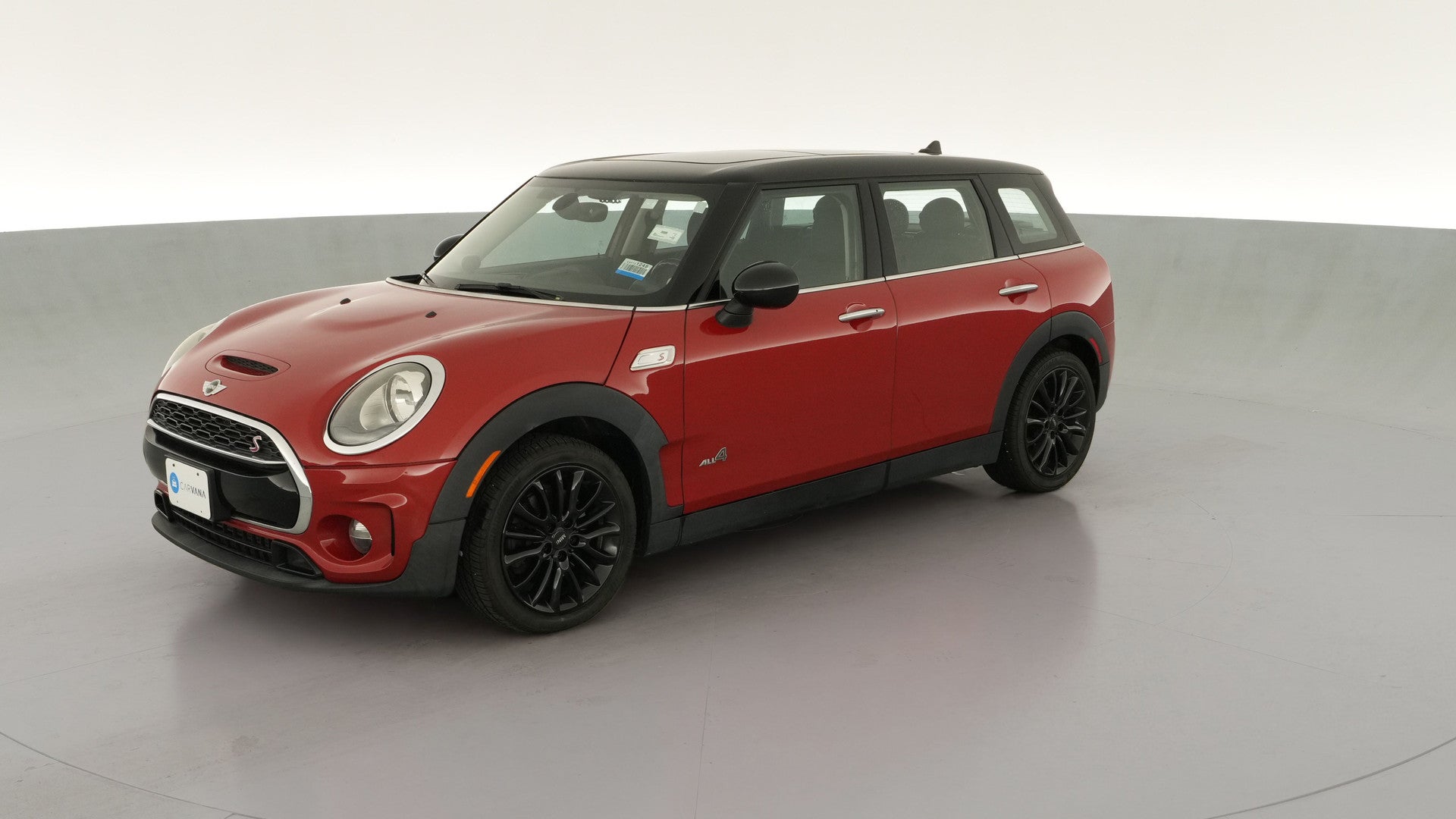 2017 MINI Clubman vehicle photo