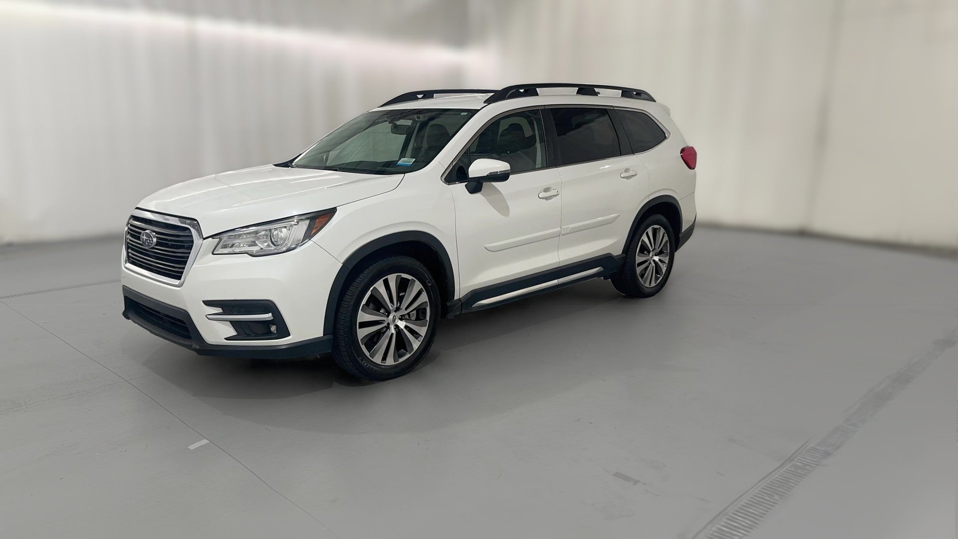 2022 Subaru Ascent vehicle photo