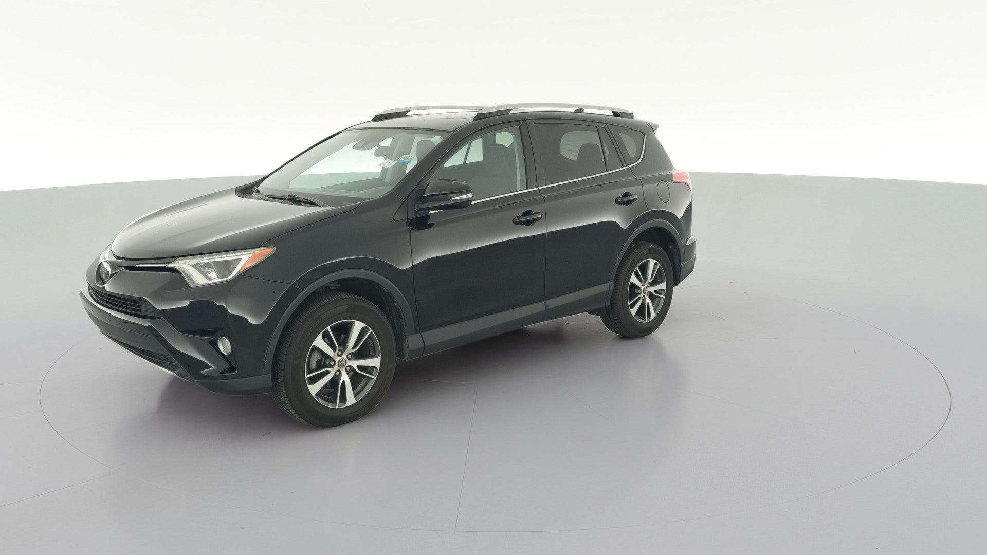 2018 Toyota RAV4 vehicle photo