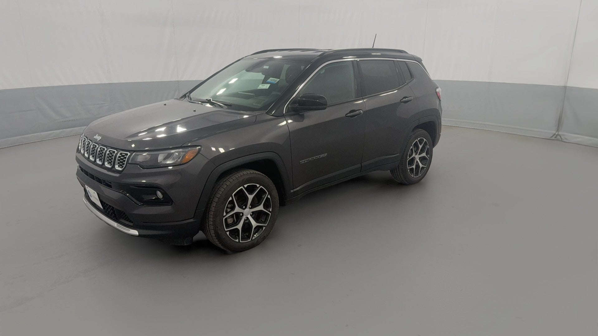 2024 Jeep Compass vehicle photo