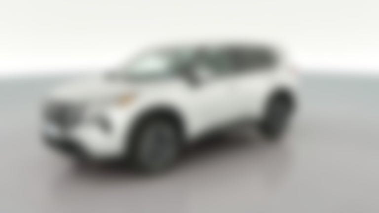 2025 Nissan Rogue vehicle photo