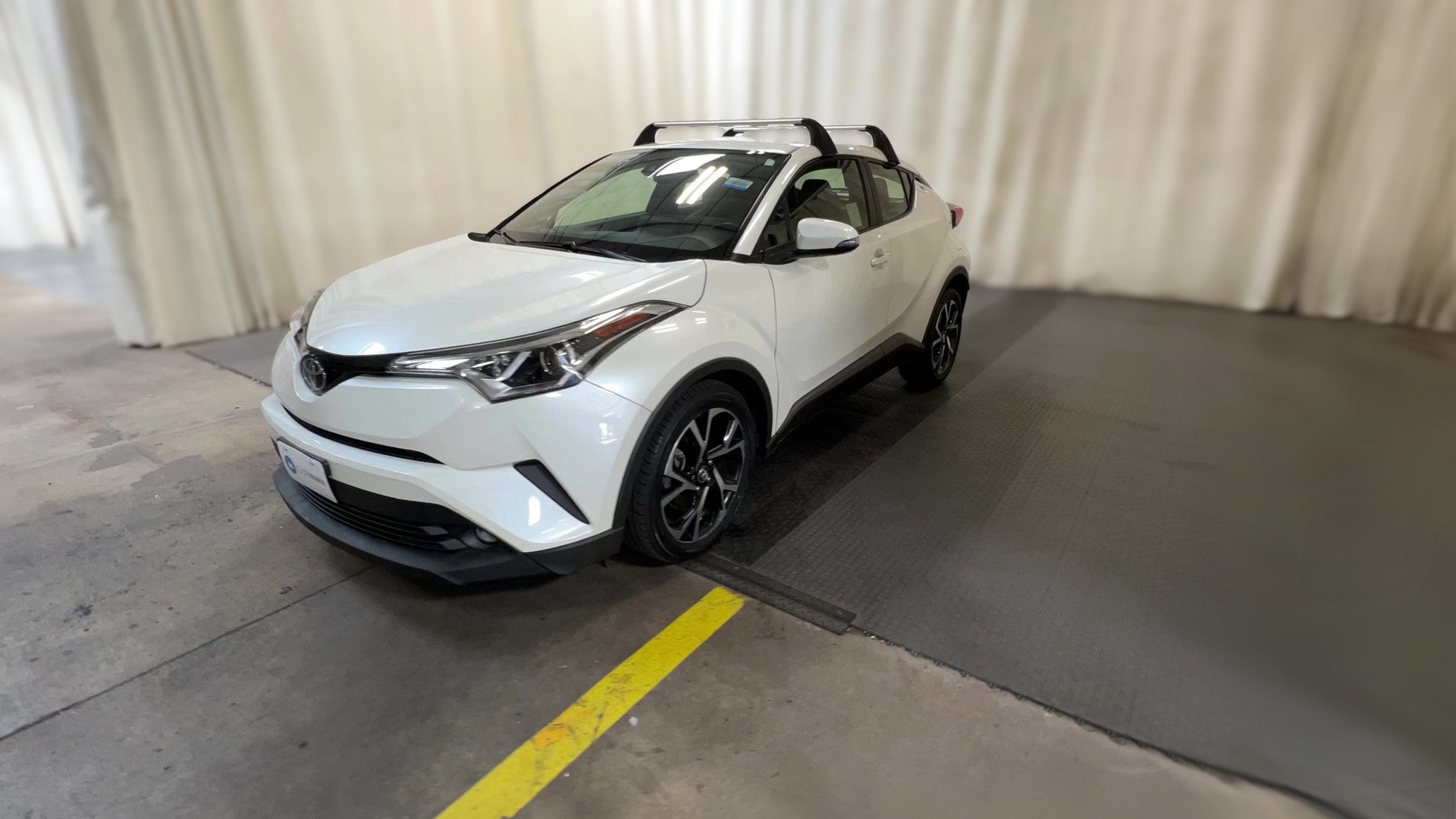 2019 Toyota C-HR vehicle photo