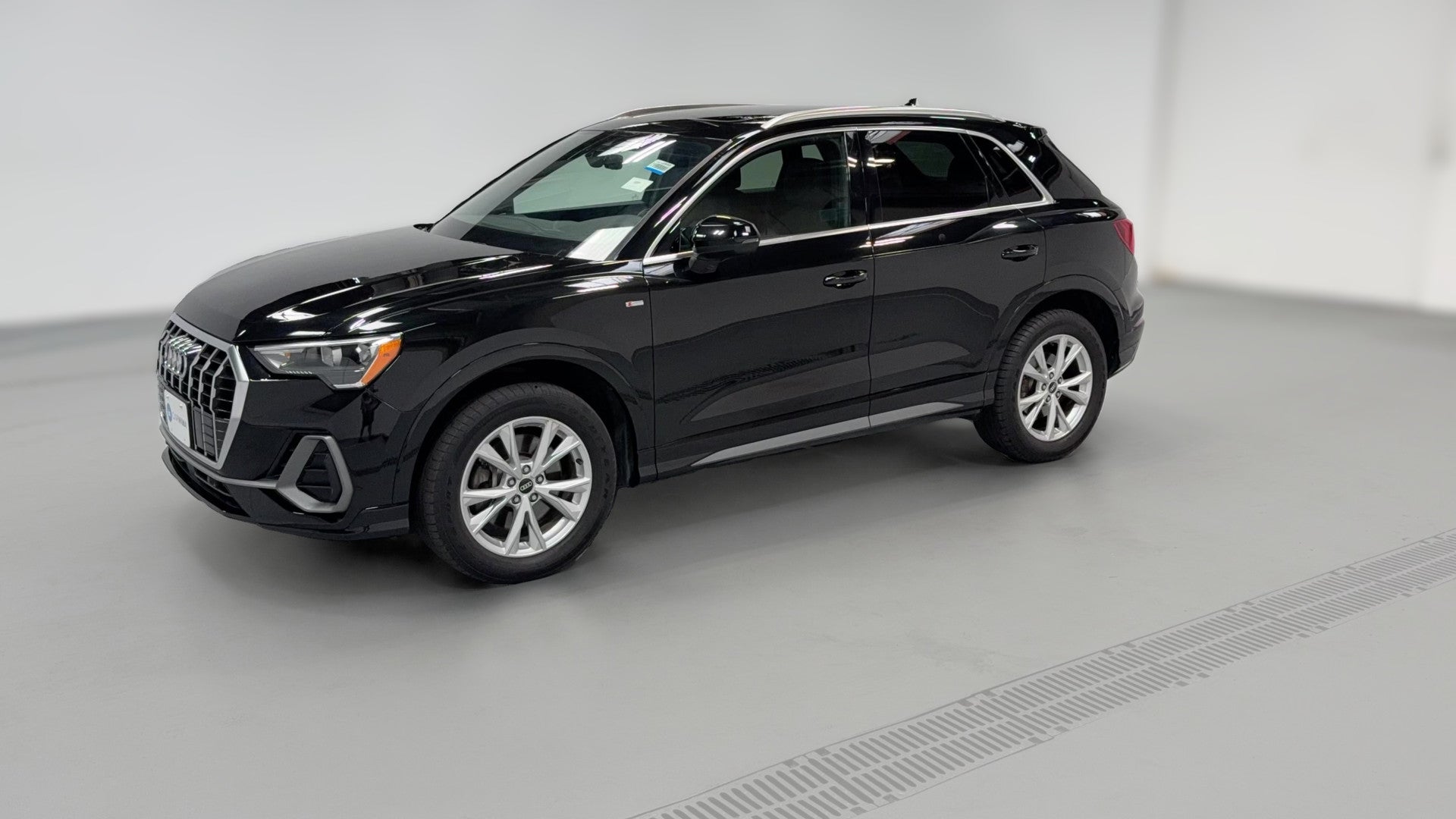 2021 Audi Q3 vehicle photo