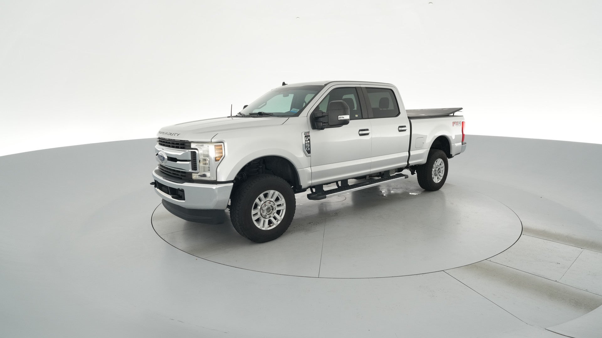 2019 Ford F250 Super Duty Crew Cab vehicle photo