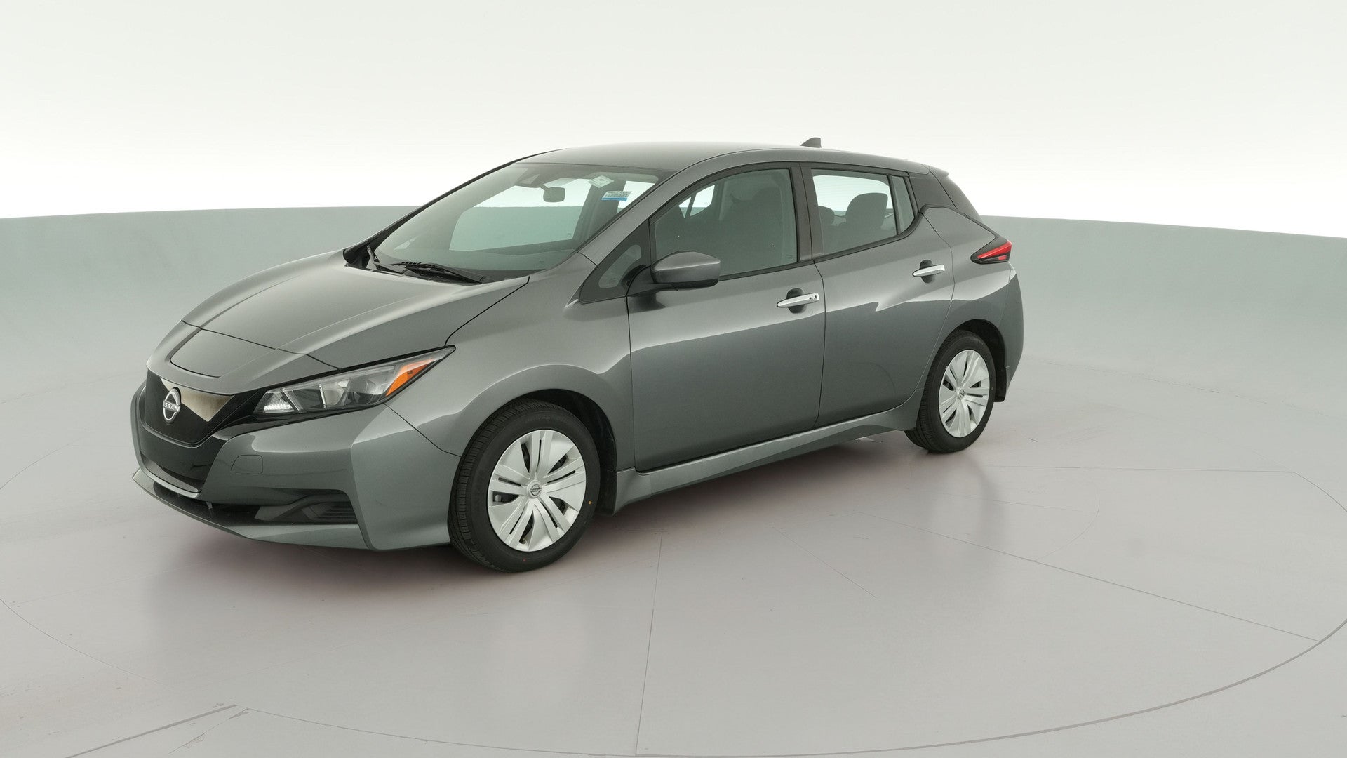 2025 Nissan LEAF vehicle photo