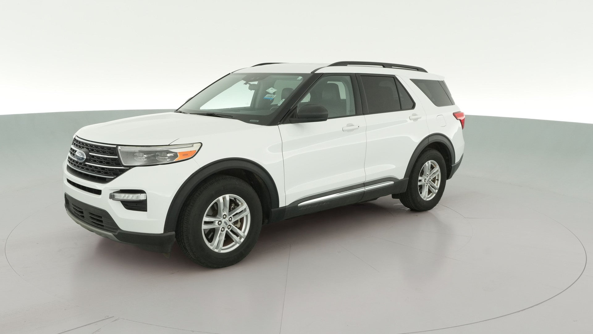 2020 Ford Explorer vehicle photo
