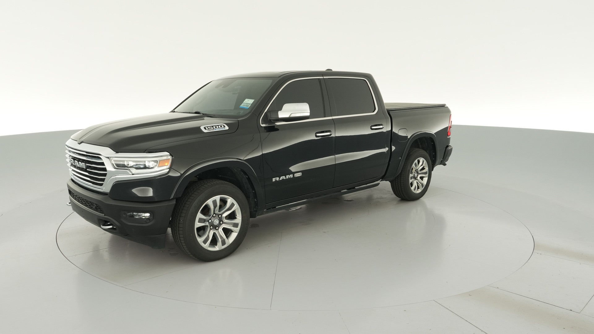 2022 Ram 1500 Crew Cab vehicle photo