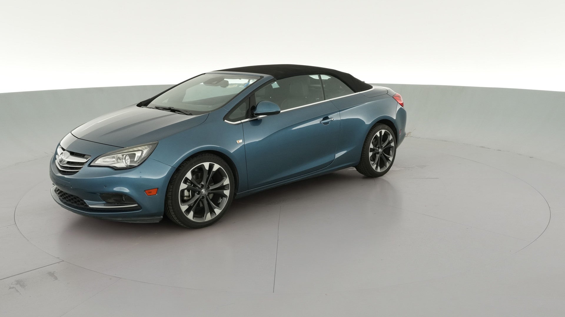 2017 Buick Cascada vehicle photo
