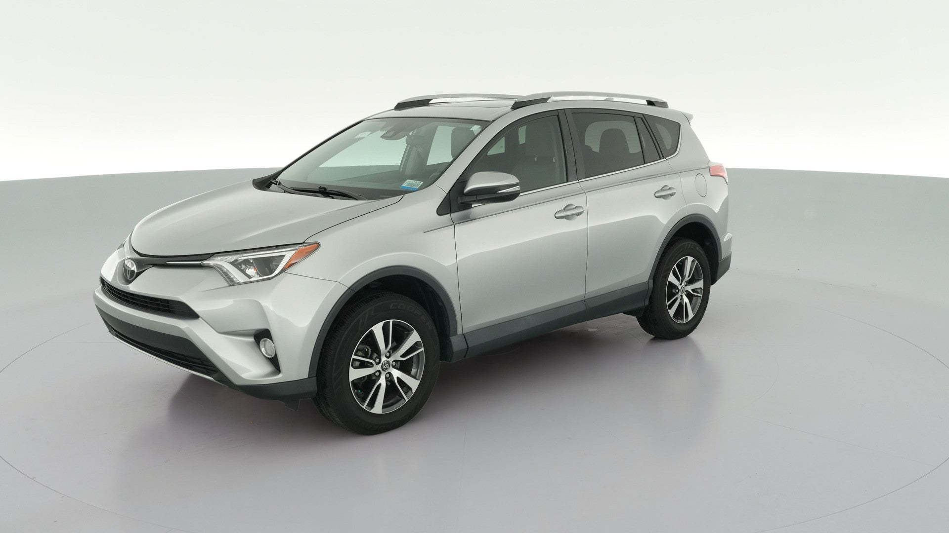 2018 Toyota RAV4 vehicle photo