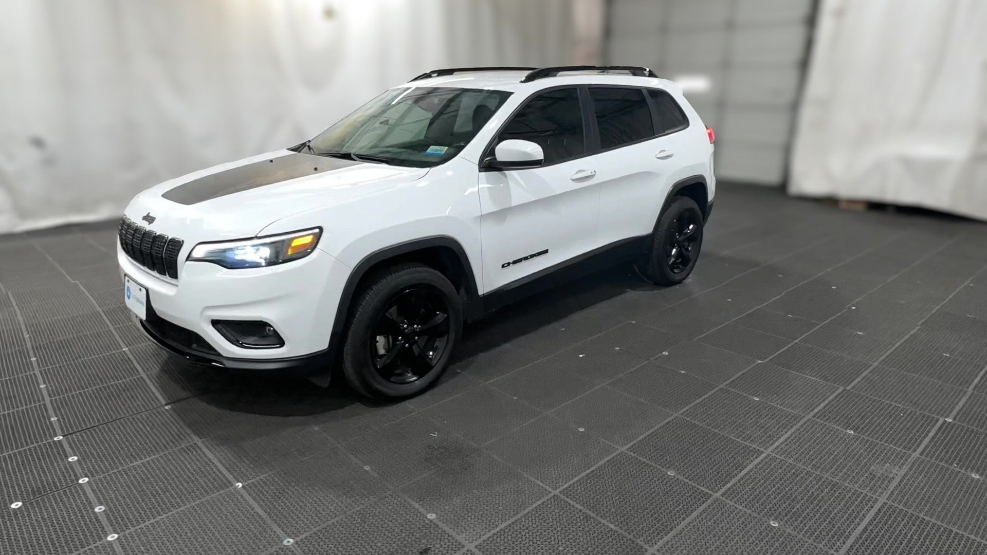 2020 Jeep Cherokee vehicle photo
