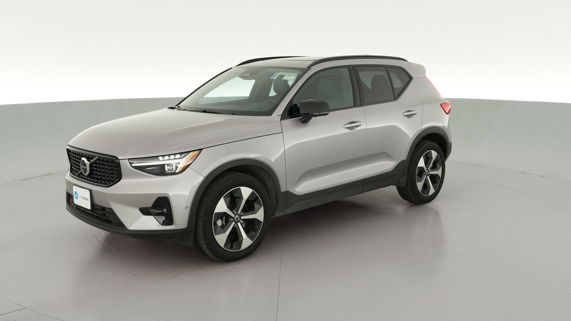 2026 Volvo XC40 vehicle photo