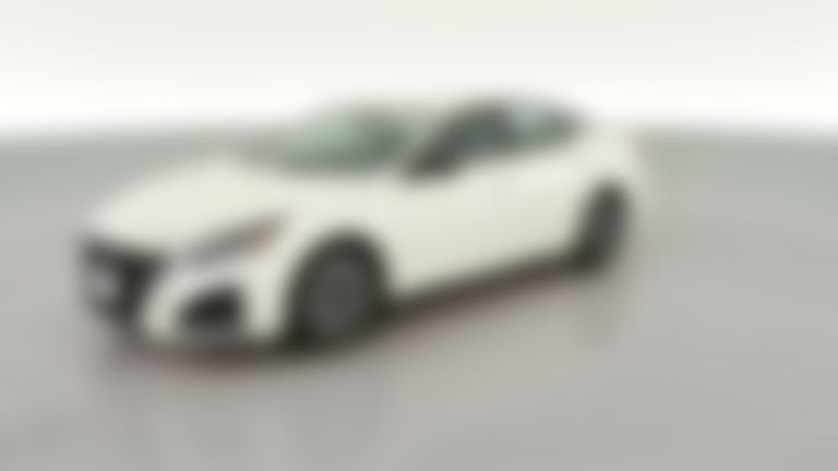 2025 Nissan Altima vehicle photo