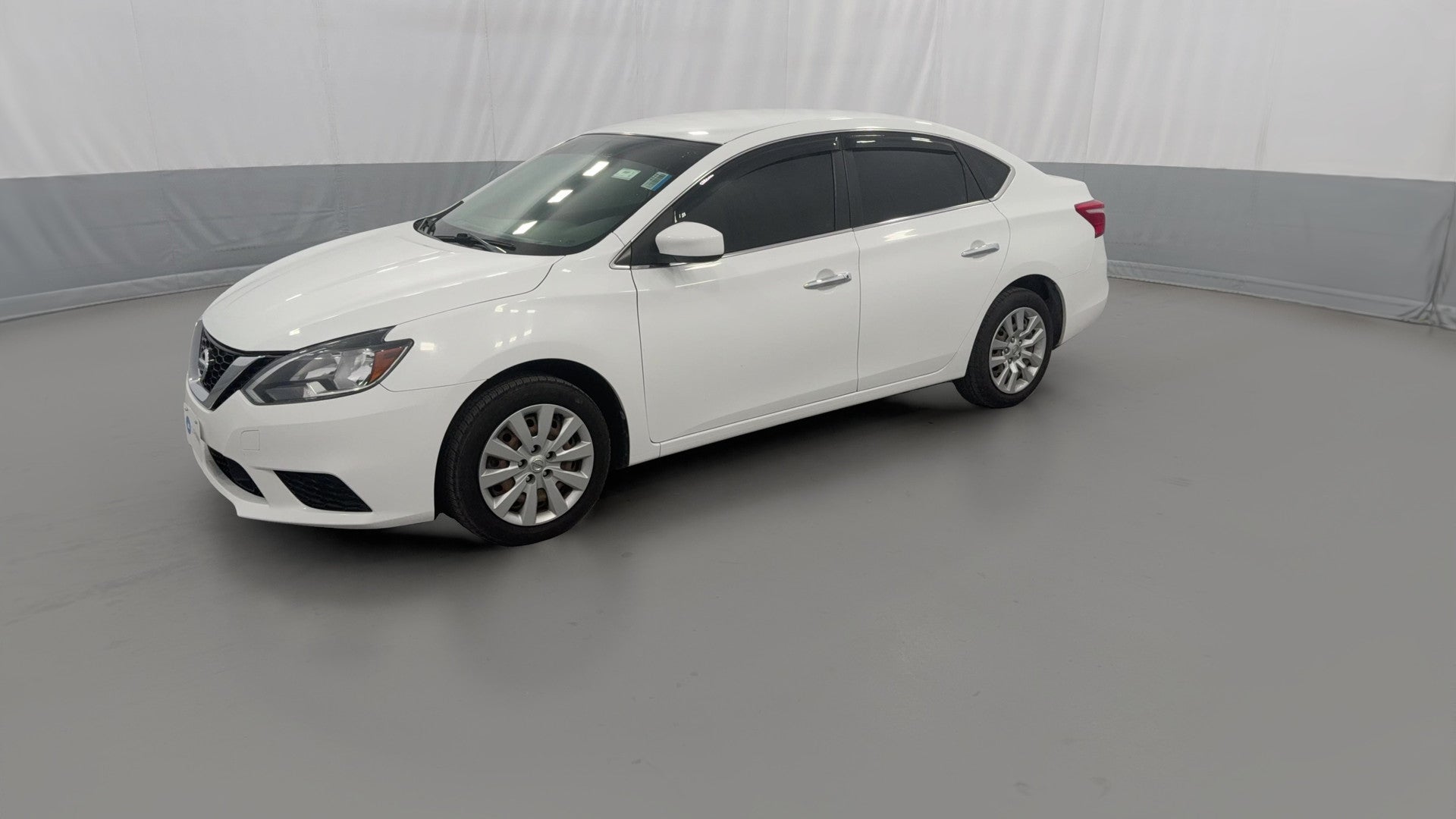 2018 Nissan Sentra vehicle photo