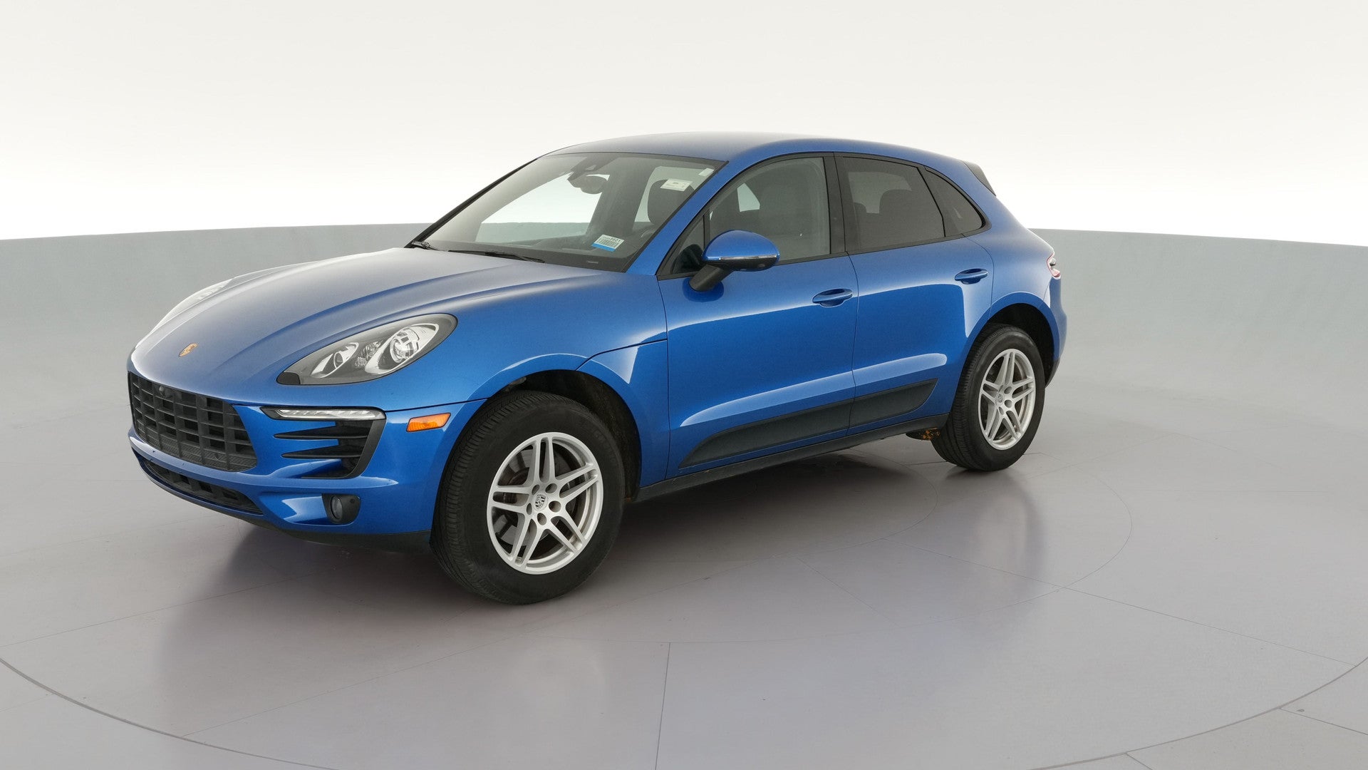 2018 Porsche Macan vehicle photo