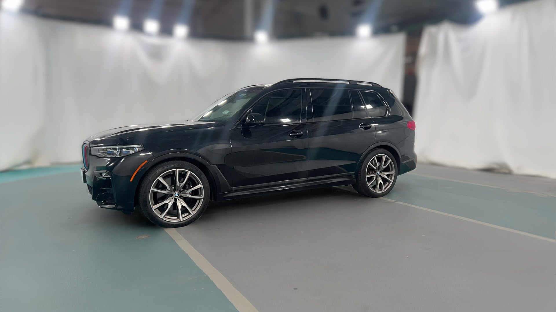 2021 BMW X7 vehicle photo