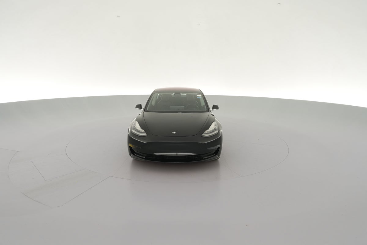2018 Tesla Model 3 Long Range Rear-Wheel Drive in Ebony Twilight Metallic — 360° view 1